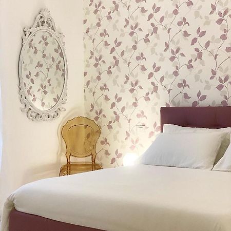Tre Santi Bed & Breakfast Lecce Exterior photo